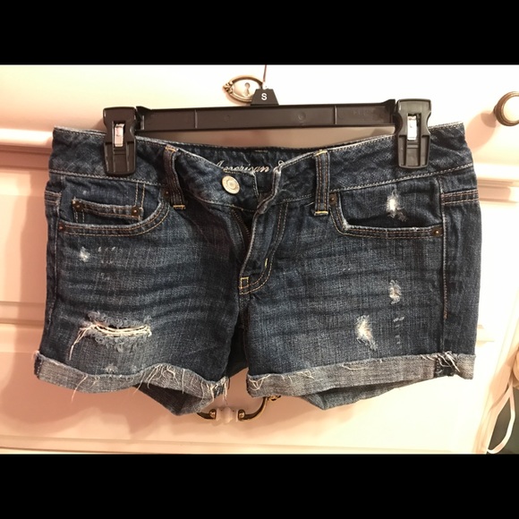 AE distressed denim shorts - Picture 1 of 1